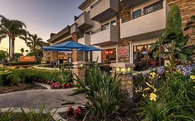 Tropicana Inn & Suites